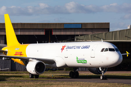 航空機・ヘリコプター Yamato Transport A321P2F JA81YA 航空機