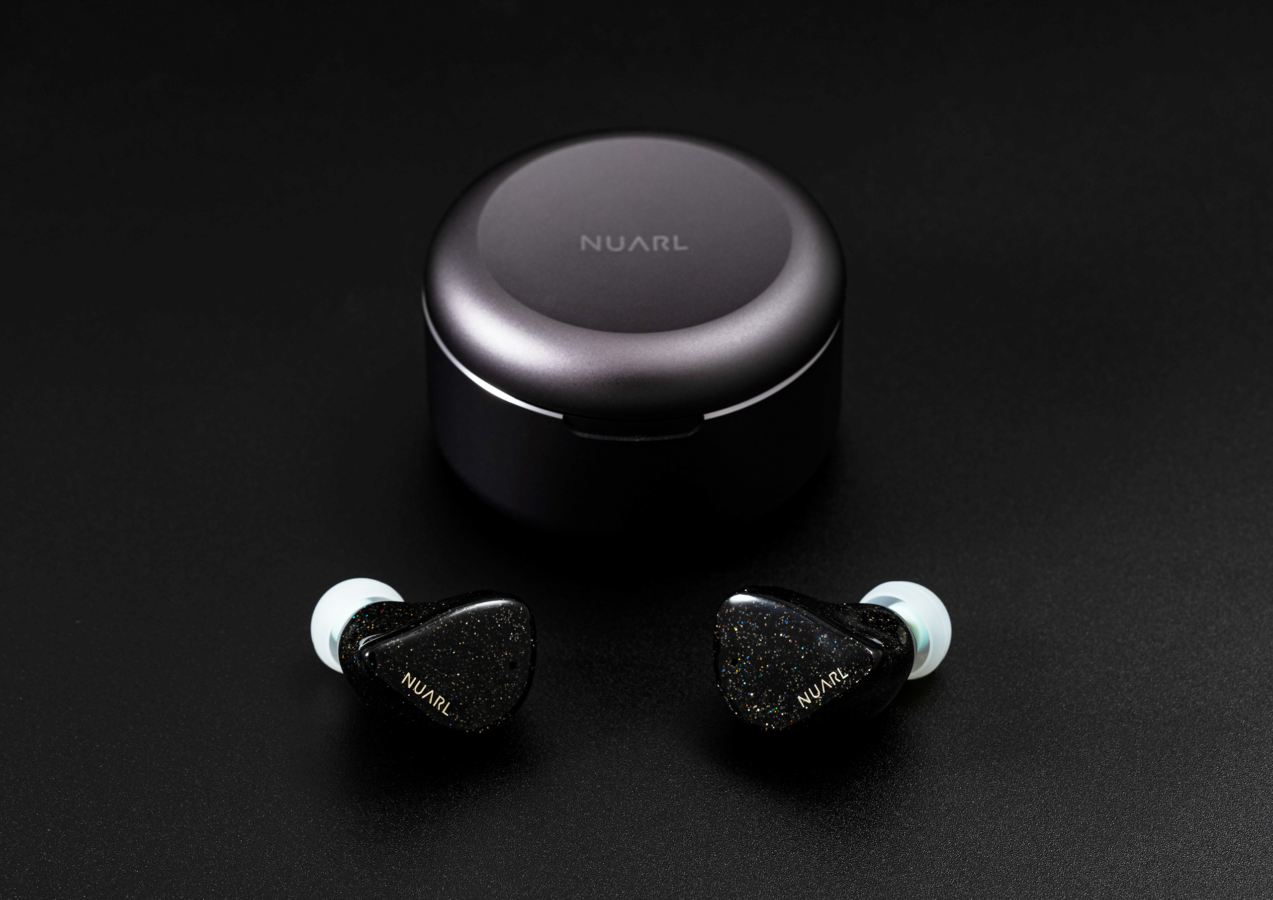 NUARLの新完全ワイヤレスイヤホン「Inovator」12月20日発売 14日間返品