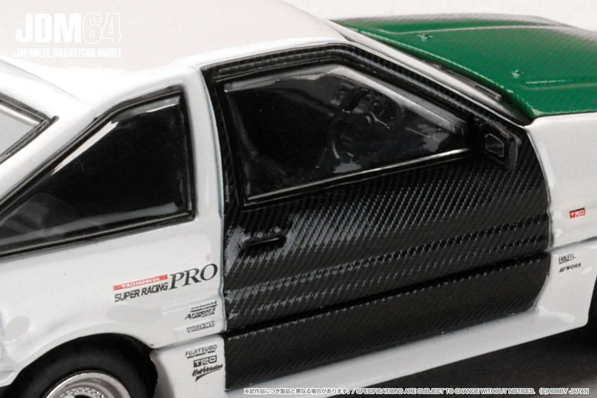 ドリキンこと土屋圭市氏の愛車である 「AE86 ストリート号」カーボン