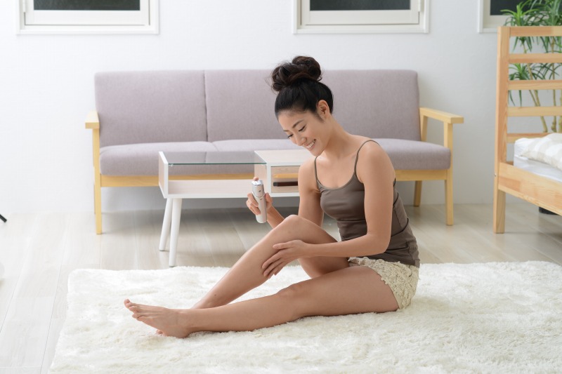 化粧水を超微粒子エアーにする『nanoMisty Pro』発売 手による塗布時に