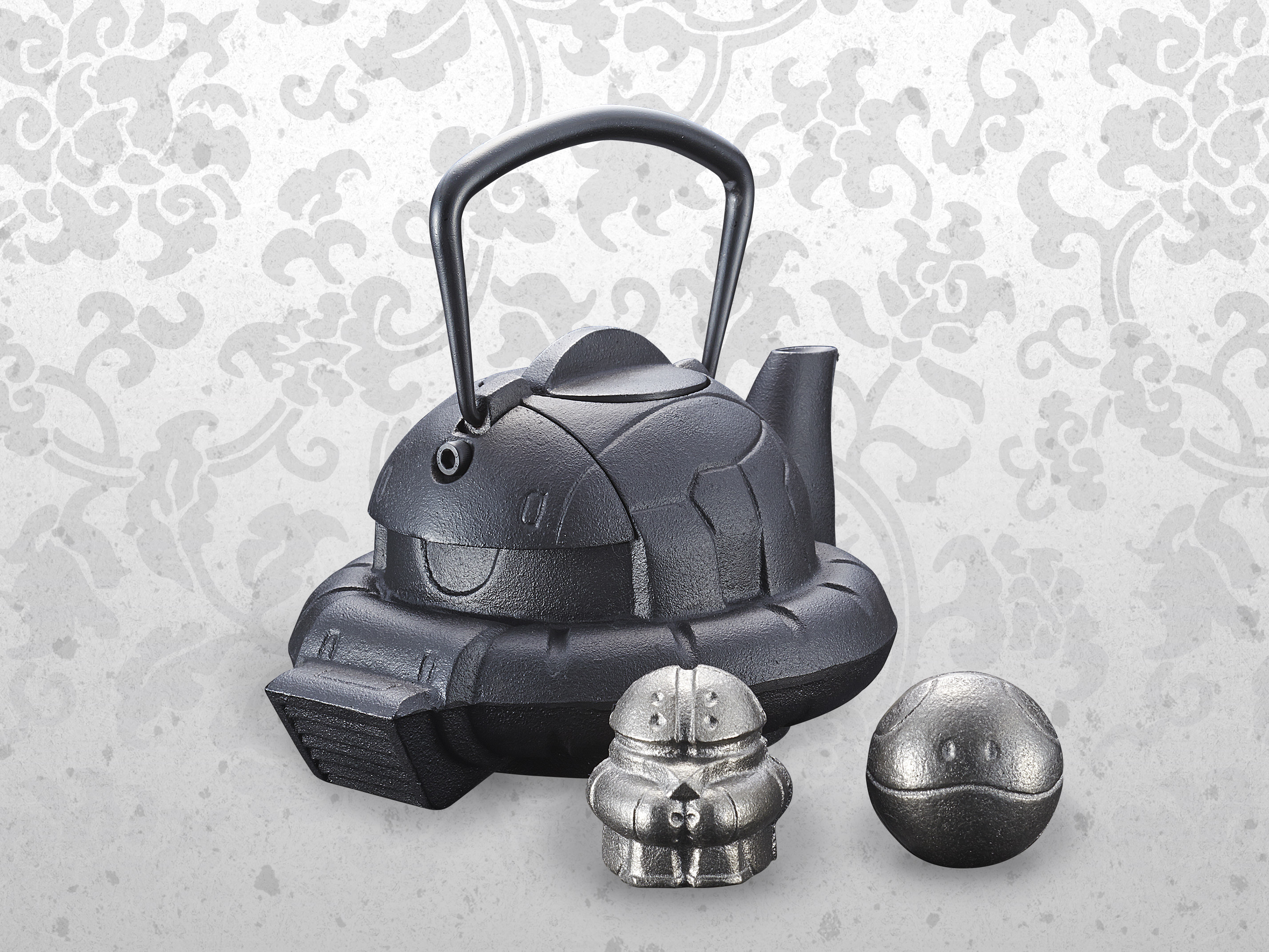 ガンダムに登場するザクの頭部をモチーフにした鉄瓶が登場！ ～見せて