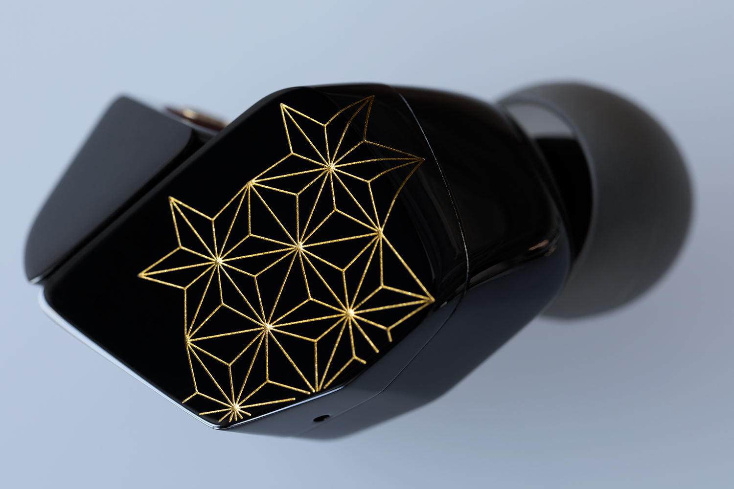 全世界500台限定！final × DITA 超弩級イヤホン「SHICHIKU.KANGEN-糸竹