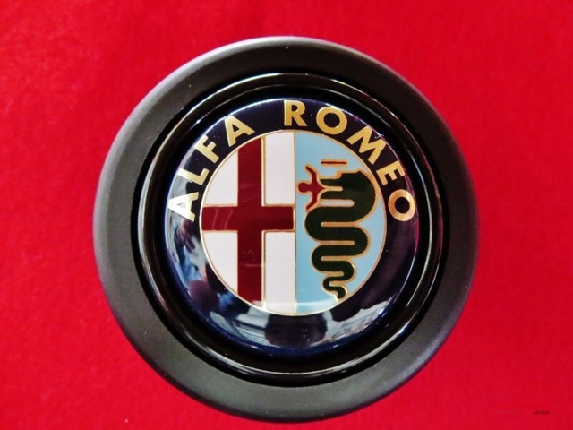 アルファ・ロメオ モモ／ホーンボタンはいかが | スペシャルショップ