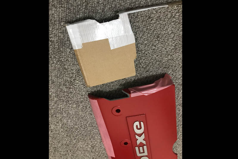 エンジンルームにExeレッドのカバーが際立ちます。 | AutoExe マツダ車