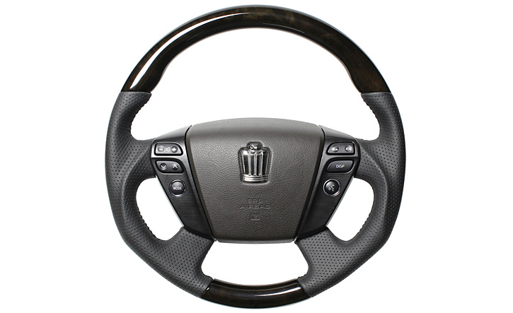 クラウン用ウッドコンビステアリング REAL(レアル)｜CROWN Online