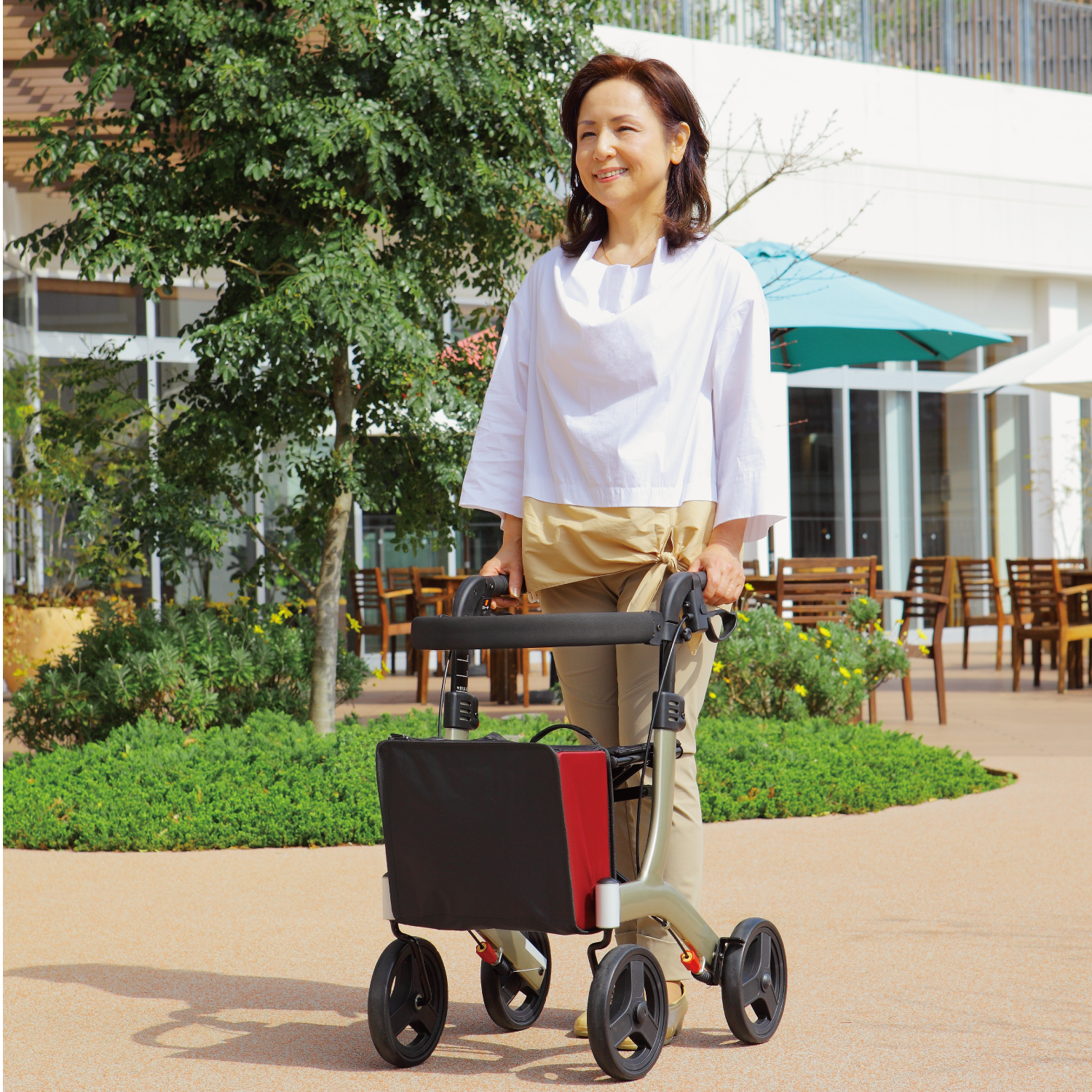 リトルターン ハイタイプ | 【安寿】の介護用品 | アロン化成