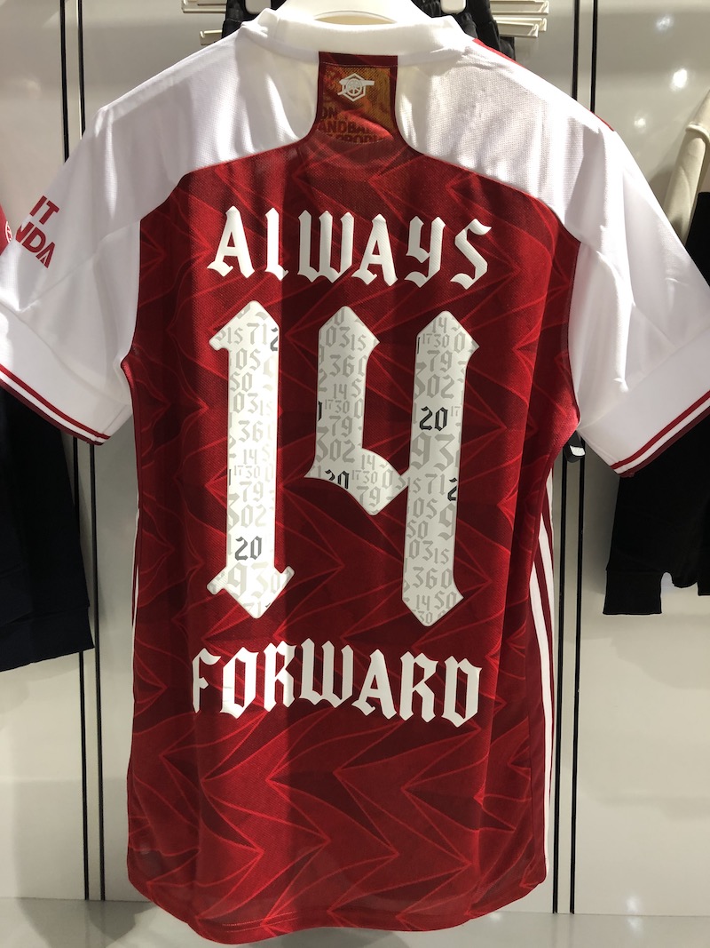 速報】噂のFAカップ優勝記念ユニフォームのほぼ世界一詳細なレポ