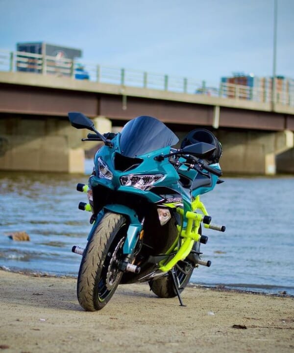 ZX-6R(09-23) 倒れても傷つかないスタントケージ｜AxxL