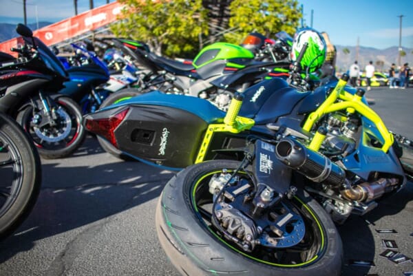 ZX-6R (09-23) 好きなポジションに設定できるアルミサブケージ｜AxxL