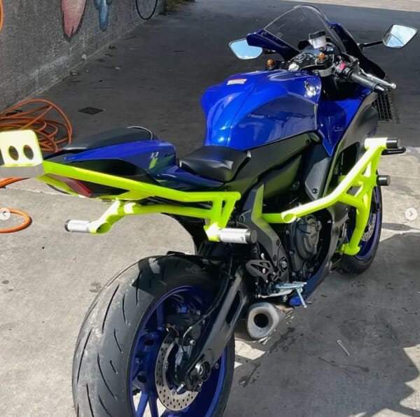 YZF-R7 スタント練習には必須 サブケージ/ウィリーバー｜AxxL