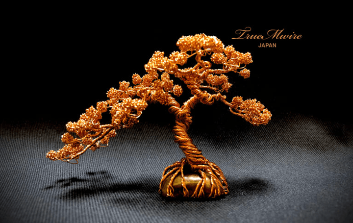 0.3mm以下の純銀金ワイヤーで盆栽を表現 盆栽ワイヤーアート