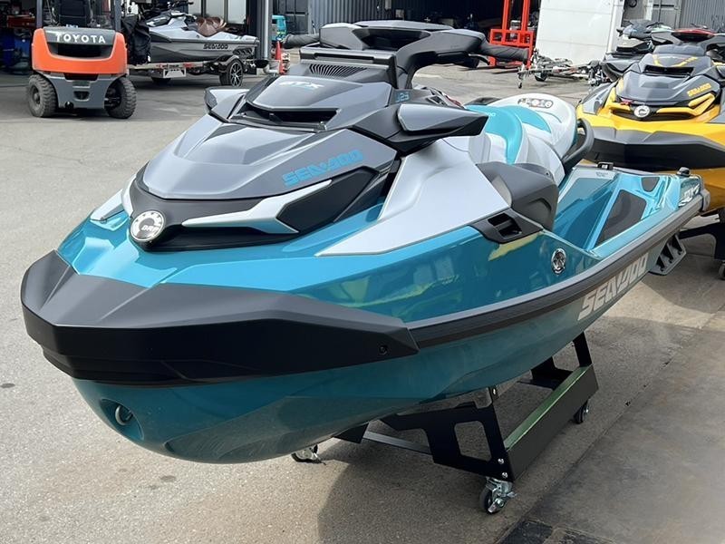 新艇在庫 GTX LTD 325 メタリック シードゥー ｜中古艇情報ボートセンサー