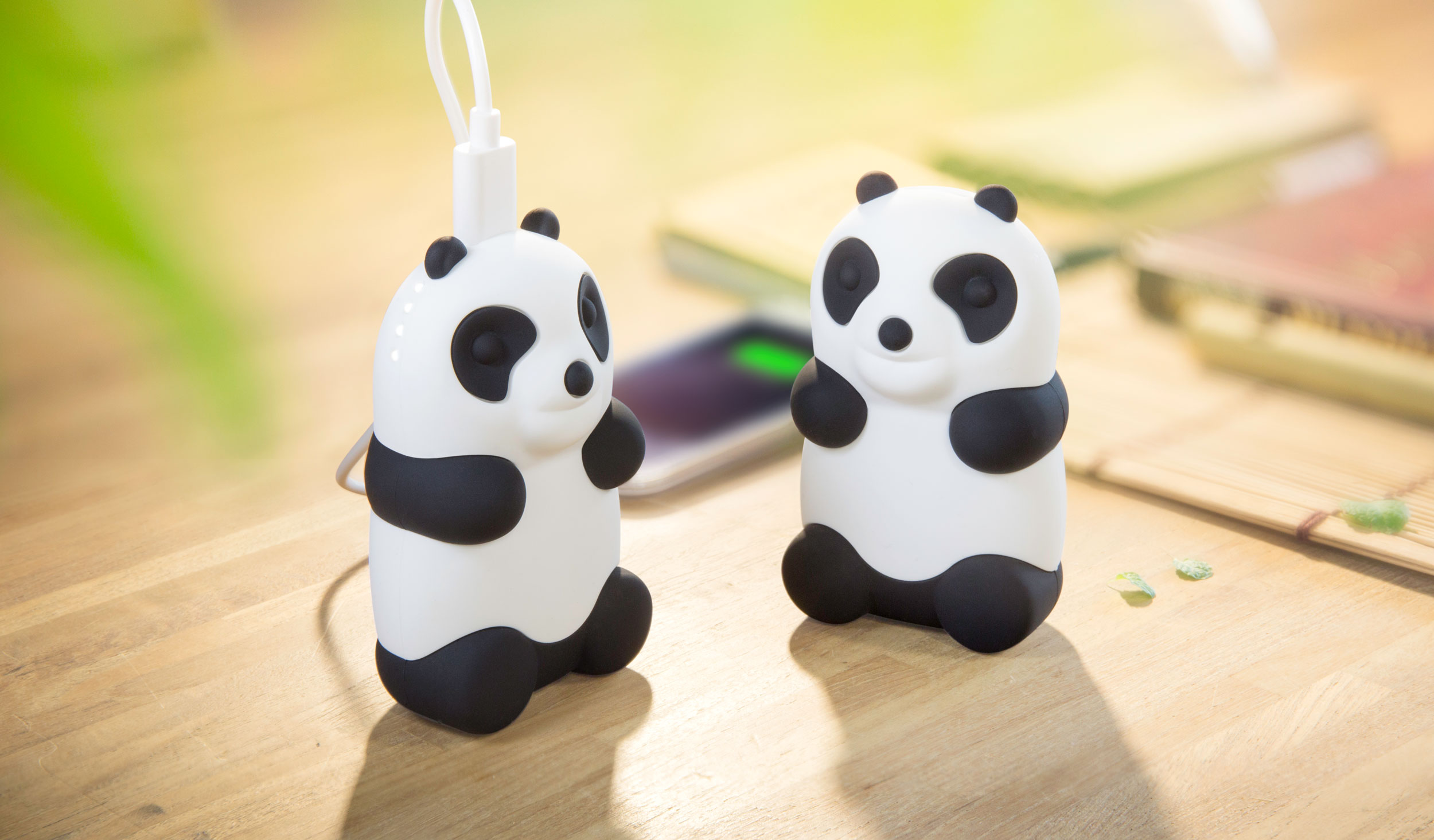 チャームモバイルバッテリー6700-パンタ - モバイルバッテリー