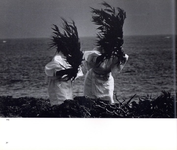 母たちの神 比嘉康雄展 / 写真：比嘉康雄 編：沖縄県立博物館・美術館