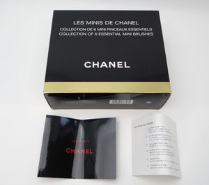 CHANEL シャネル レ ミニ ドゥ シャネル 2011 ポーチ×メイクブラシ