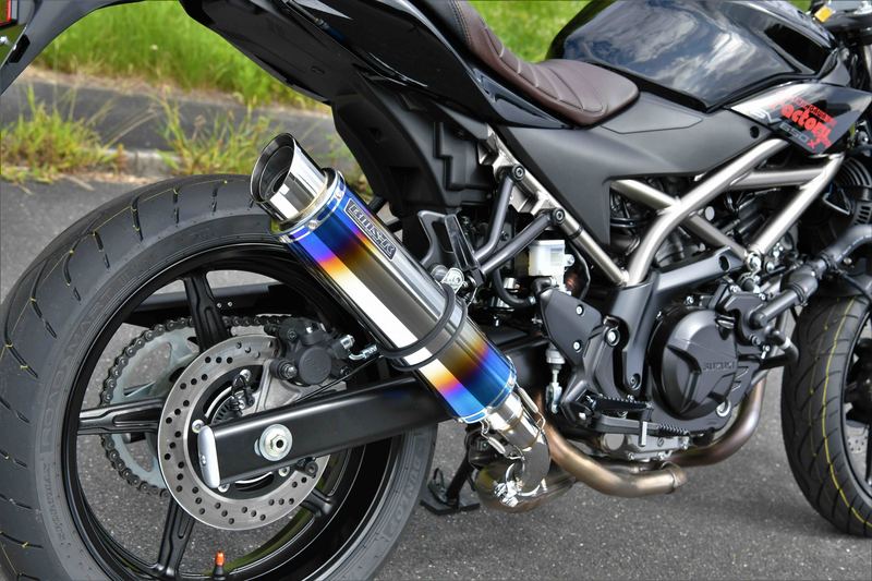 R-EVO2 ヒートチタン スリップオン：SV650 / SV650X：2022〜：政府認証