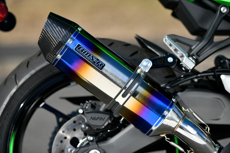 CORSA-EVOⅡ スリップオン：ZX-4RR / ZX-4R SE：2023〜：政府認証 ｜ BEAMS