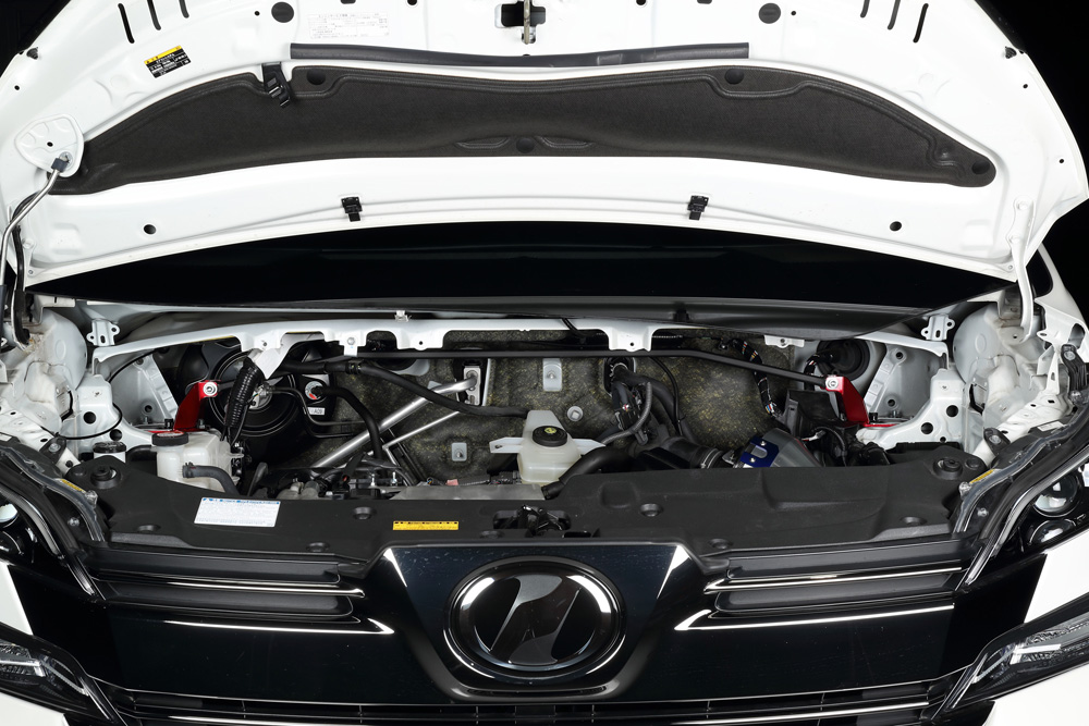 Blitz ZZR アルファード 30 状態は良好で、オイル漏れもありません