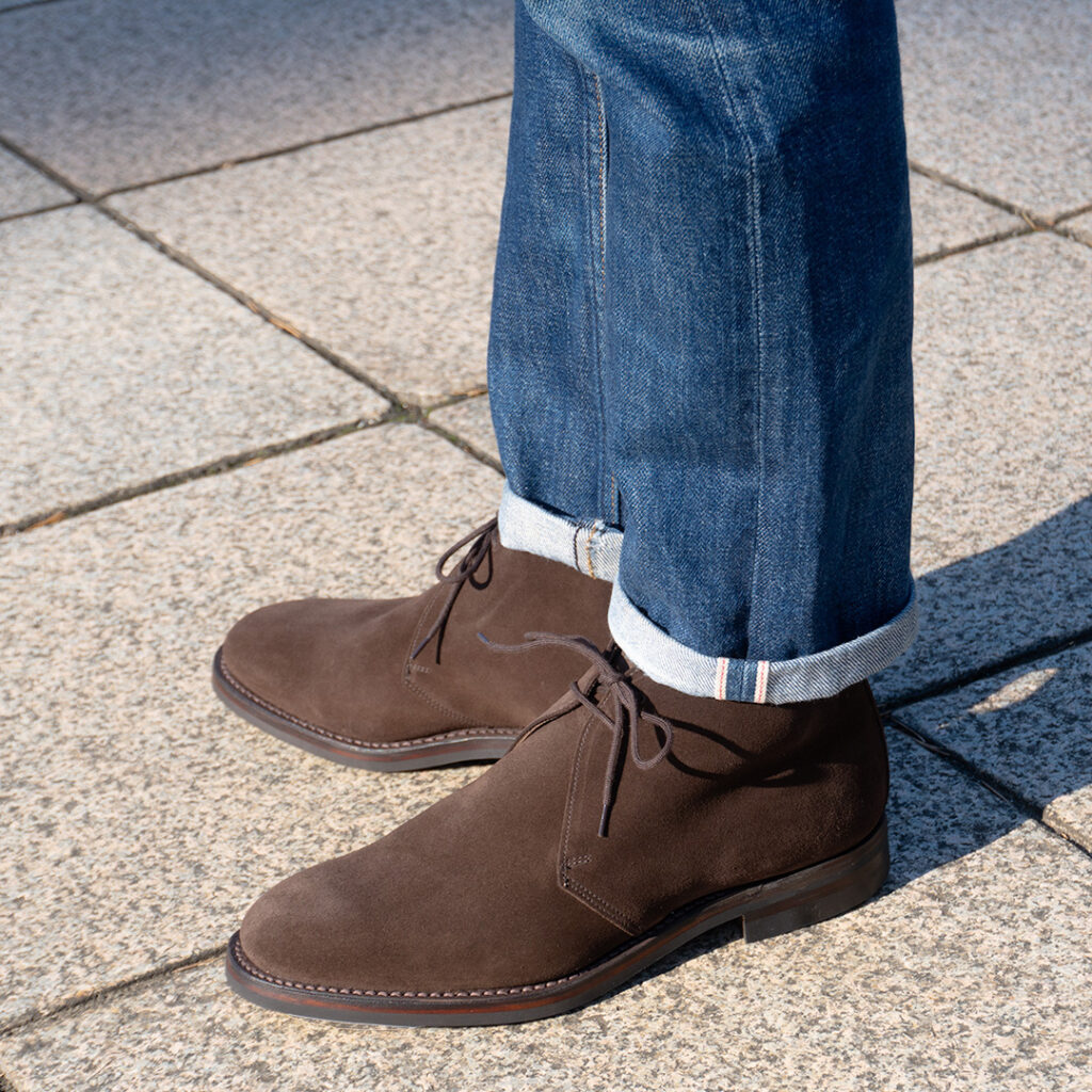 時代を超えて愛される最高の1足。英国チャッカブーツの神髄をご堪能
