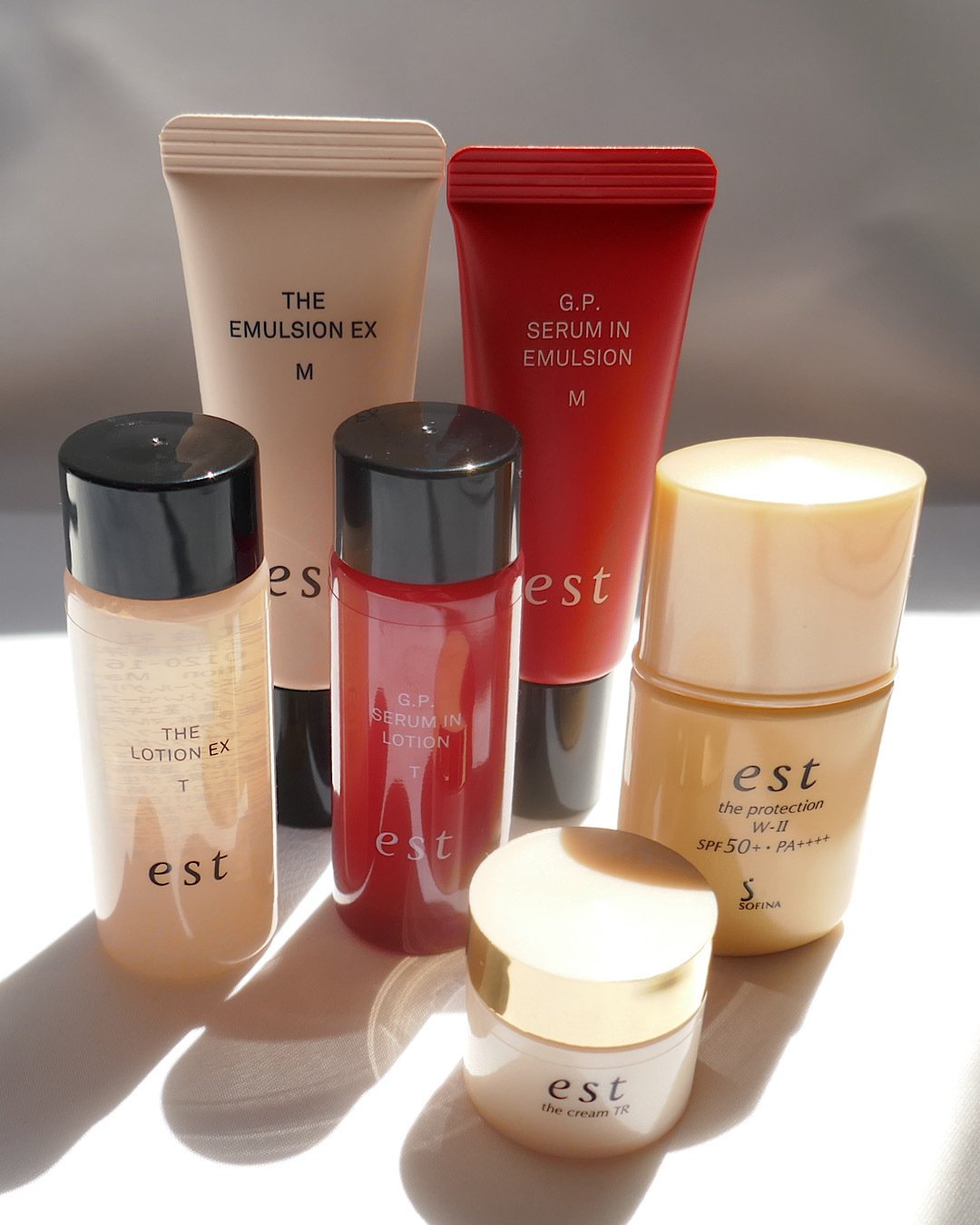 エスト×クリスマスコフレ2025】予約日＆発売日は？｜名品オイルや秋の