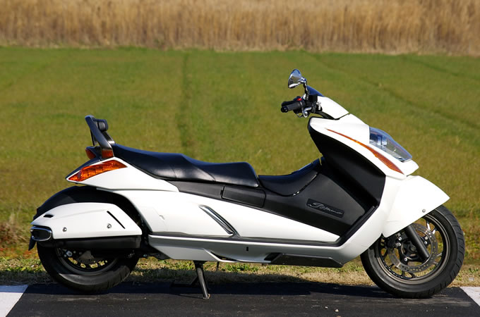 スズキ ジェンマ – 何者にも似ない個性的フォルム 試乗インプレ