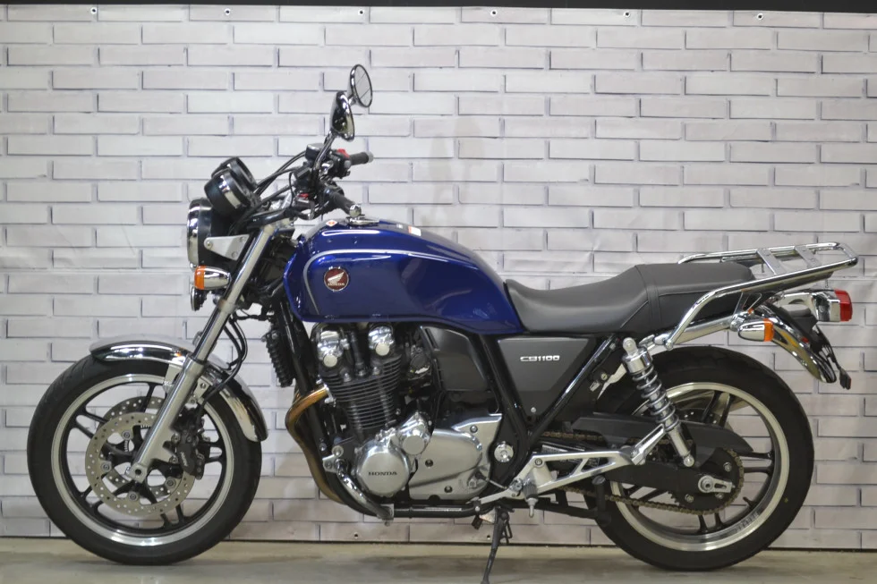 ホンダ CB1100 ABS 【2016年モデル】社外レバー ETC リアキャリアの