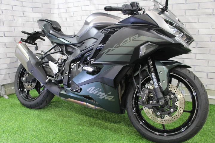 カワサキ ZX-4R SE（ZX-4R SE） ノーマル車 ETC搭載【HP見た！で川口店