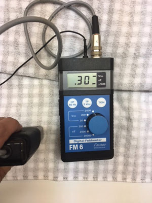 電磁波除去装置 エルマクリーンⅡ（プラグインアース） 特別価格で速攻