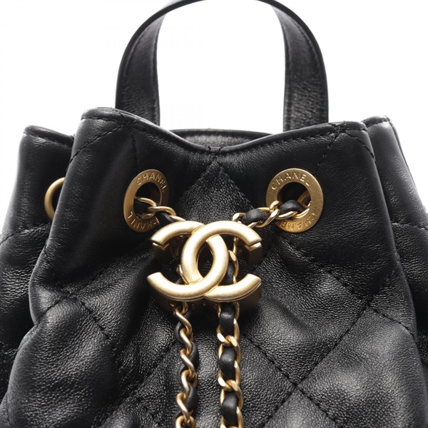 シャネル(CHANEL)シャネル マトラッセ ココマーク リュックサック