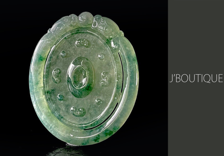 ミャンマー産天然無処理翡翠 ドラゴン 龍 オーナメント 手石