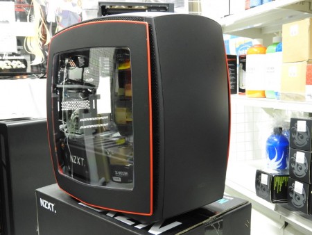 曲面デザインが美しいNZXT初のMini-ITX対応PCケース「Manta」が本日
