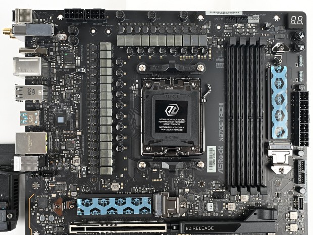 より使いやすく高性能に。正統進化した最新AMDフラッグシップ、ASRock