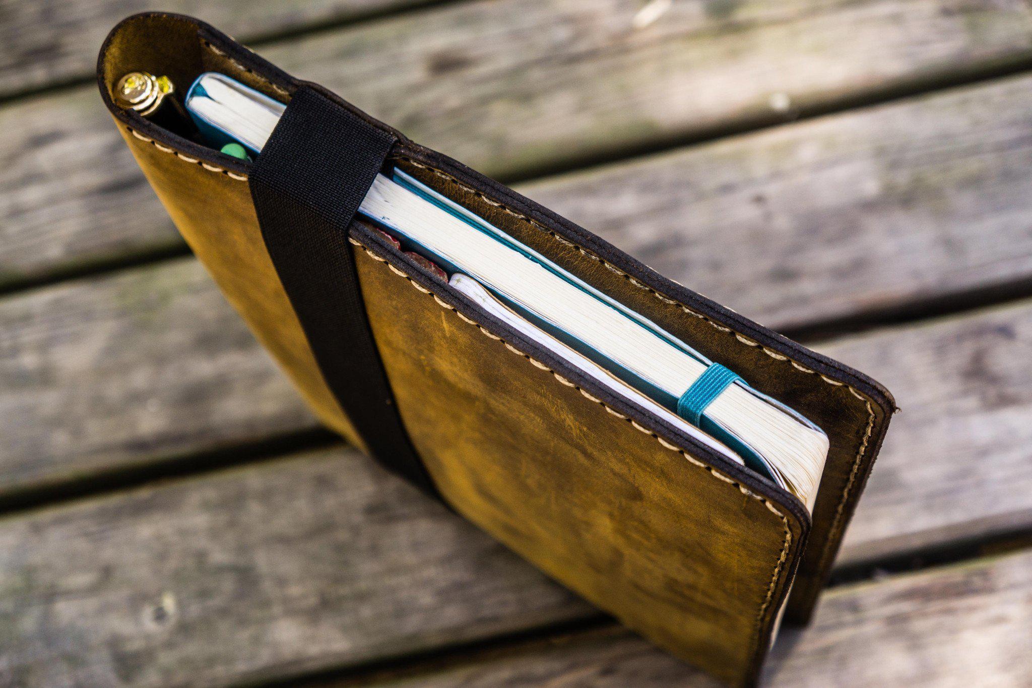 Leather Leuchtturm1917 B5 Notebook & Ipad Air/Pro Cover - Crazy