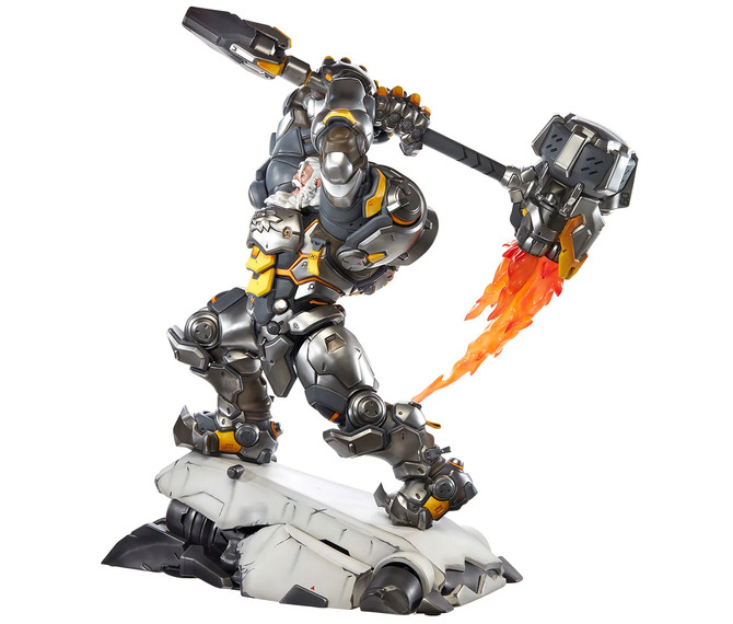 お値段約15万円の『オーバーウォッチ 2』ラインハルト巨大スタチューが