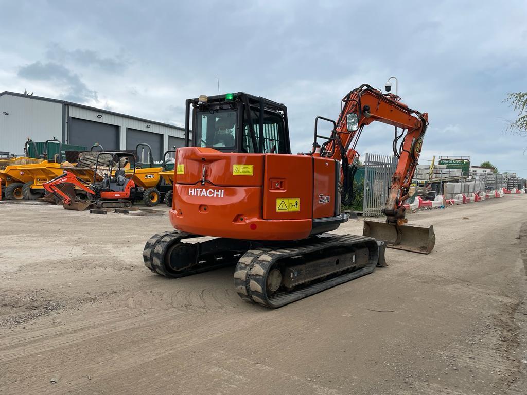 HITACHI ZX85USB-5A - Gleneden