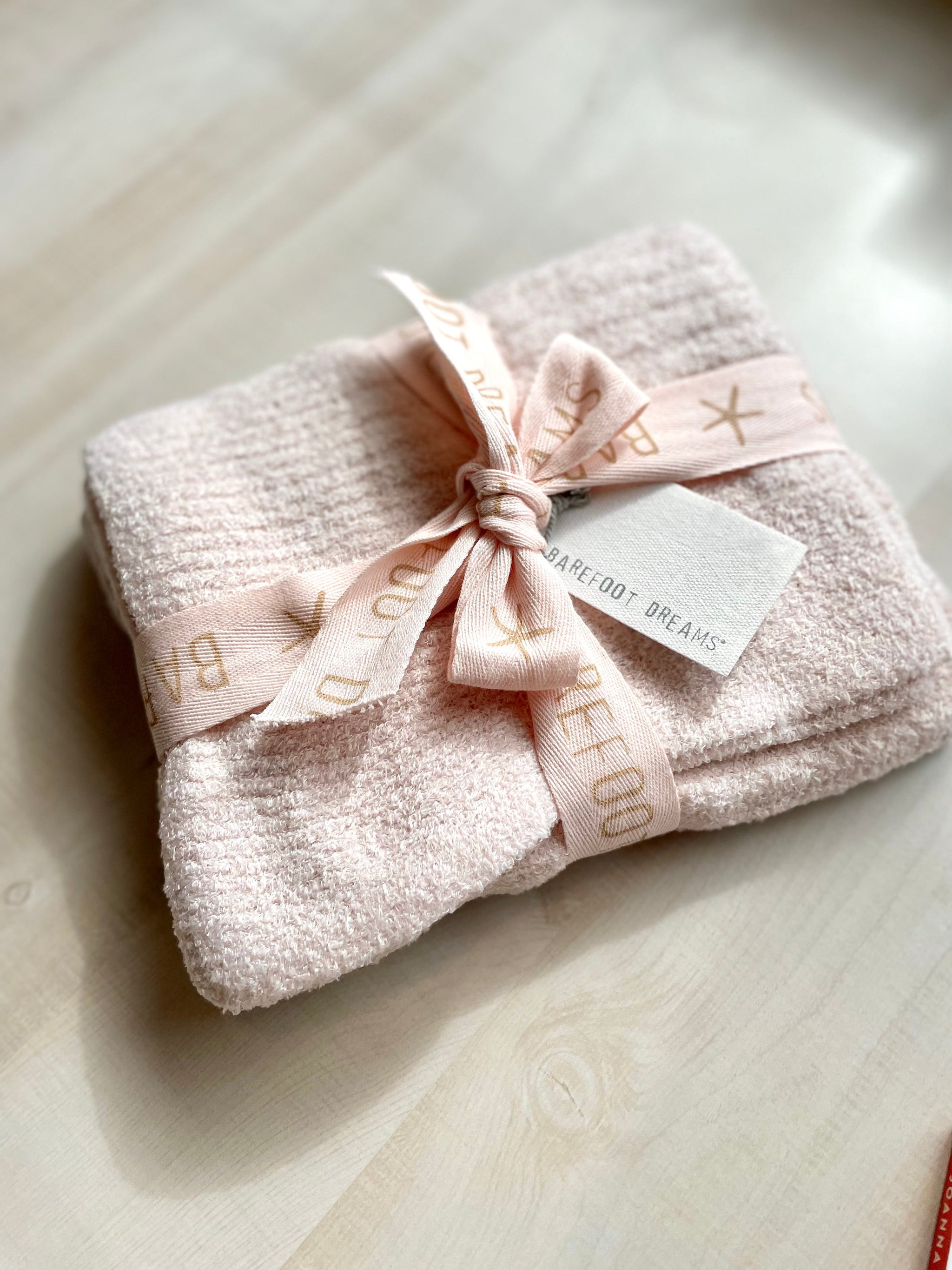Barefoot Dreams CozyChic Ribbed Baby Blanket - Pink – give.