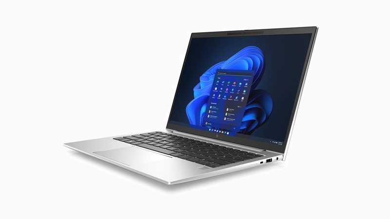HP EliteBook 830 G10のレビュー 14インチ並みの表示量がある13.3