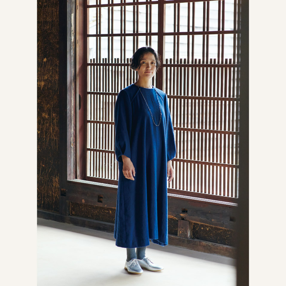 群言堂 ロングシャツ 群言堂長袖ロングシャツ⁄無地⁄シンプル☆