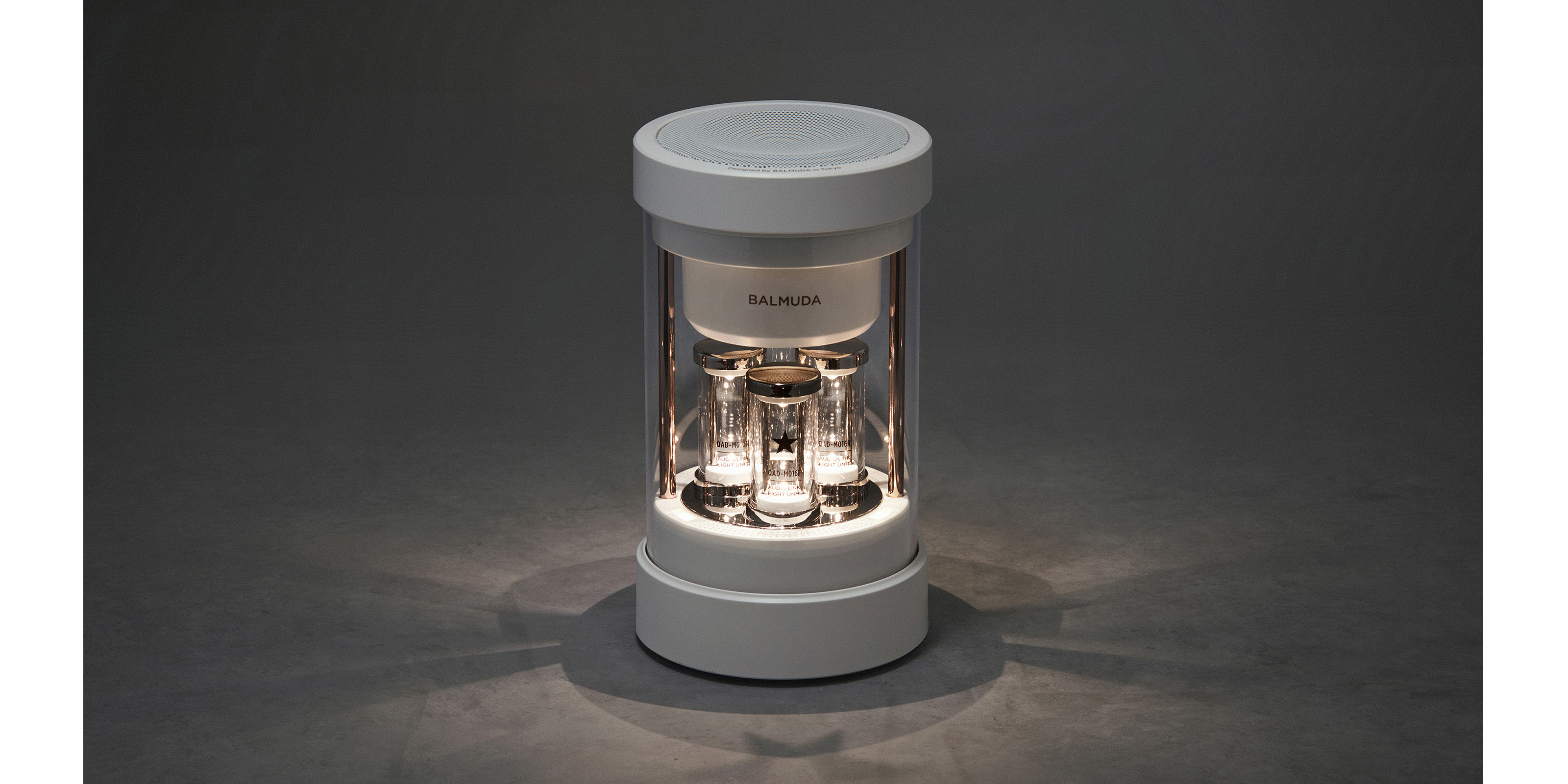 ほぼ未使用】BALMUDA The Speaker ホワイト 箱付き Amazon.co.jp
