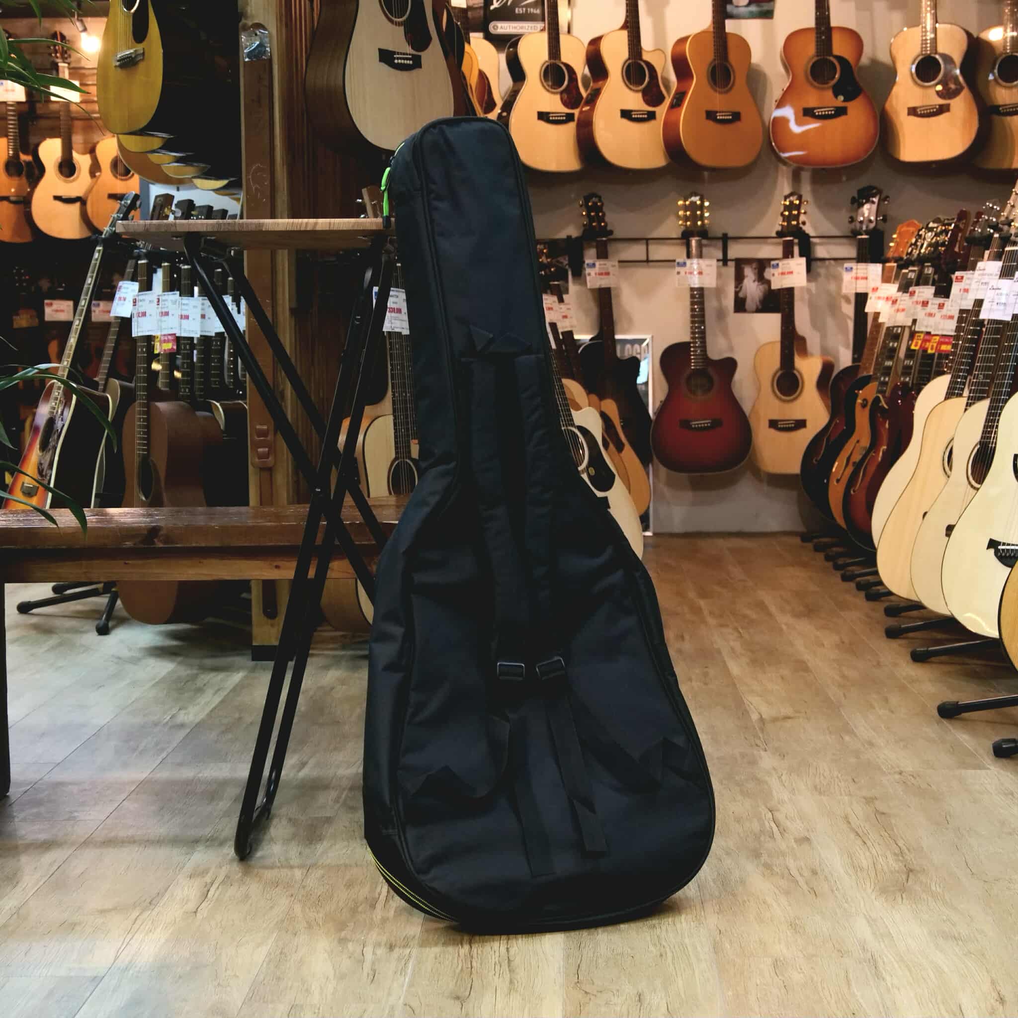 Switch純正ソフトケース(旧デザイン)・Free Size【送料無料】