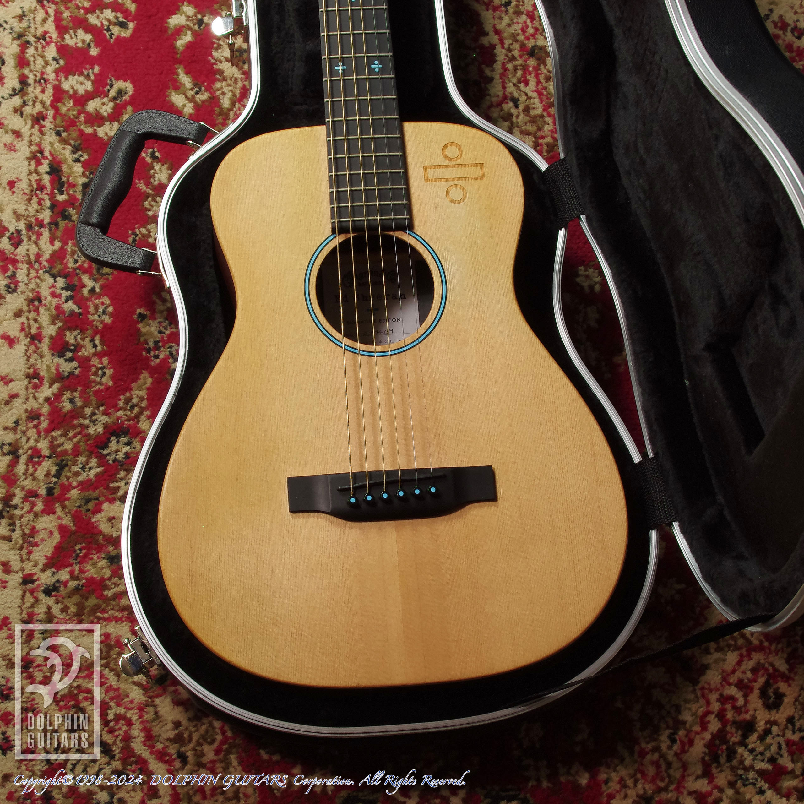 C.F.Martin Ed Sheeran ÷ Signature Edition|ドルフィンギターズ