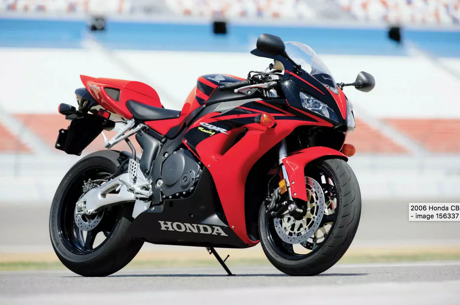 Honda CBR1000RR Fireblade Review | Honda Bike Reviews | Devitt