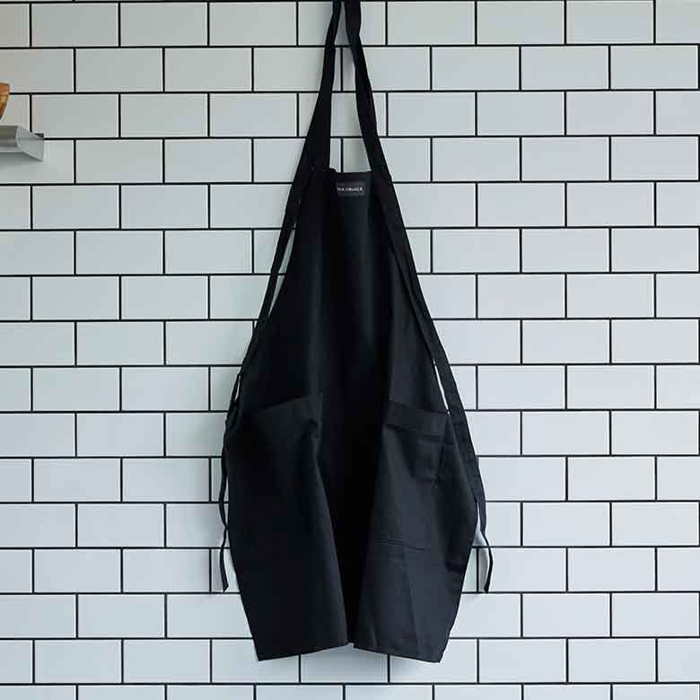 DEAN & DELUCA フルエプロン ブラック | DEAN & DELUCA【公式】