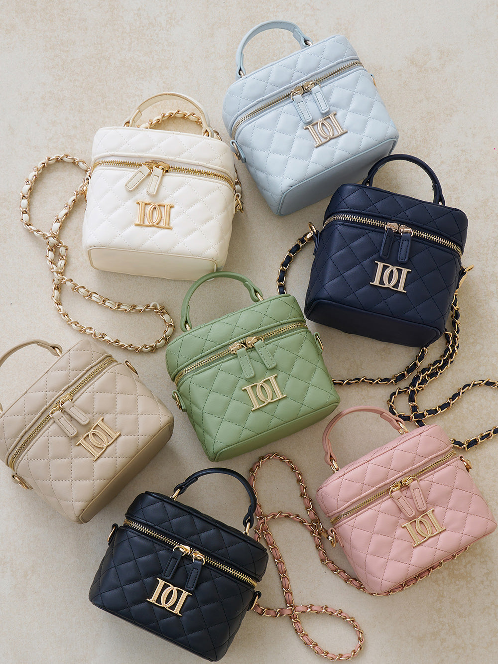 ゴールドパーツ】キルティングスクエアミニバッグ – Darich (ダーリッチ)