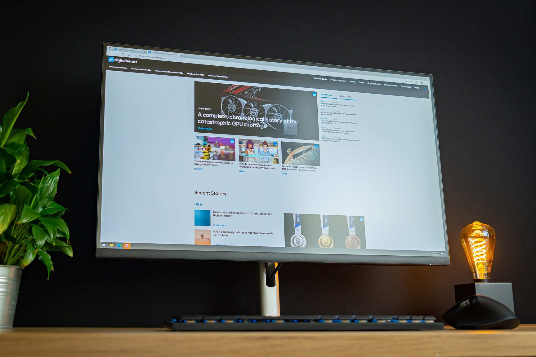 Dell 32 4K USB-C Hub Monitor review: Convenient 4K docking