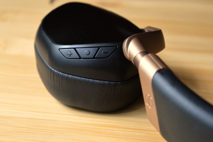 V-Moda S-80 on-ear headphones review: a heavy, expensive gimmick