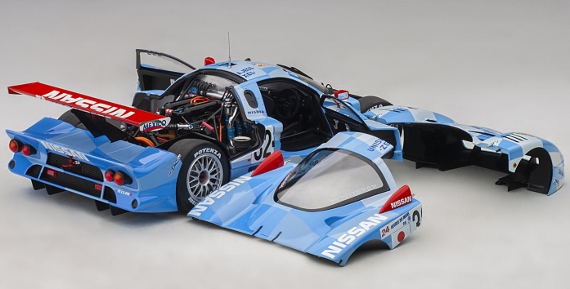 オートアート1/18 日産 R390 GT1 1998 ルマン24 3位 #32（星野/鈴木