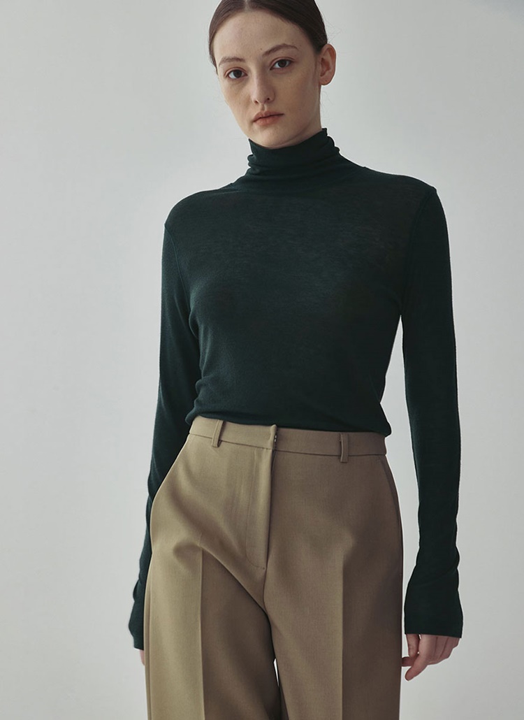 バックラインシアータートルネックTシャツ(ダークグリーン