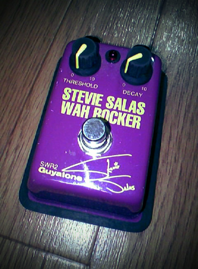 Guyatone SWR2 STEVIE SALAS WAH ROCKER」オートワウをレビュー | 魔法