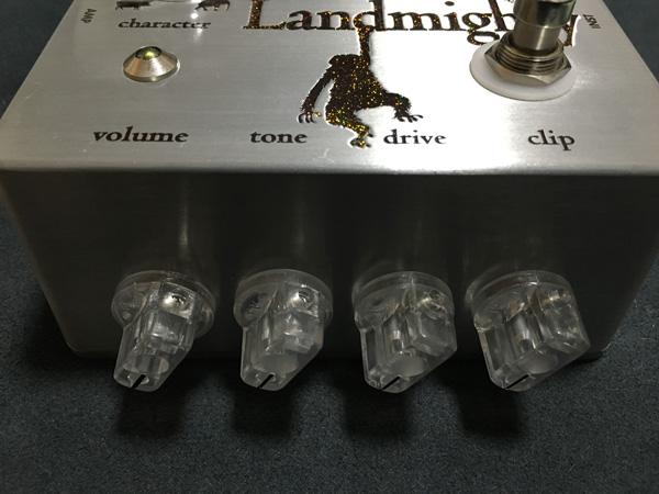 320design Landmighty」 エフェクターレビュー！ | 魔法の箱研究所